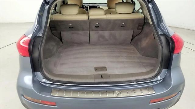 2017 INFINITI QX50 Standard