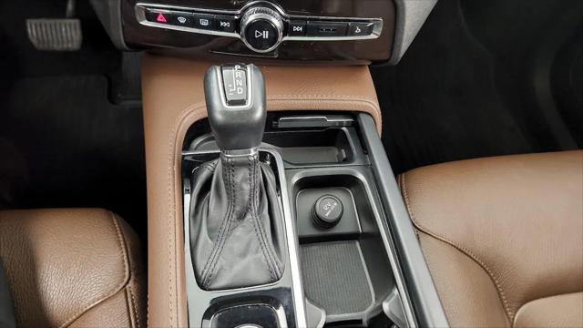 2019 Volvo XC90 T6 Momentum