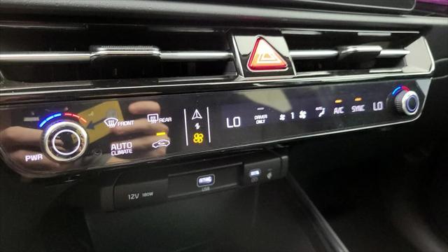 2025 Kia Niro SX