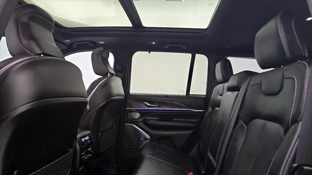 2022 Jeep Grand Cherokee Overland 4x4