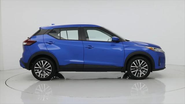 2022 Nissan Kicks SV Xtronic CVT