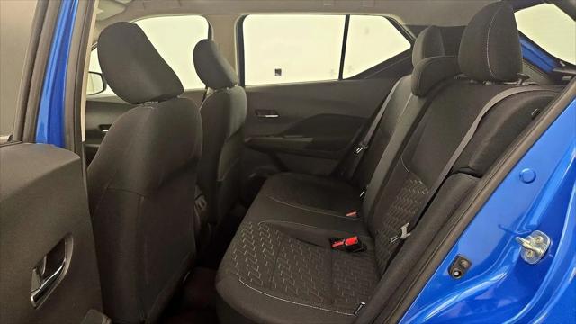 2022 Nissan Kicks SV Xtronic CVT