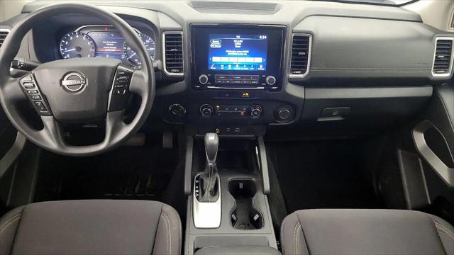 2022 Nissan Frontier Crew Cab SV 4x4