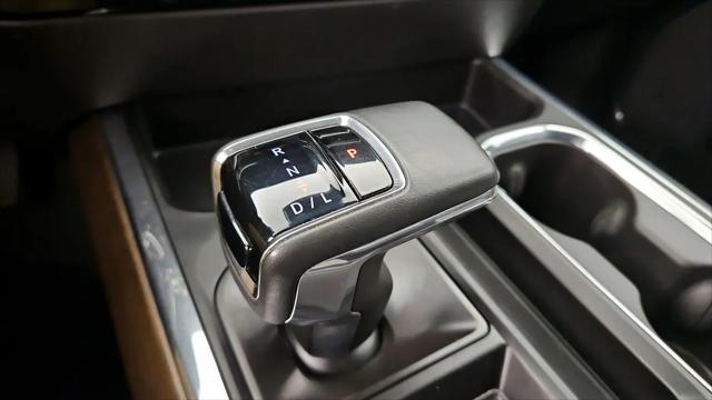 2024 Chevrolet Silverado 1500 4WD Crew Cab Short Bed High Country