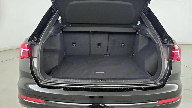 2022 Audi Q3 Premium 40 TFSI quattro Tiptronic