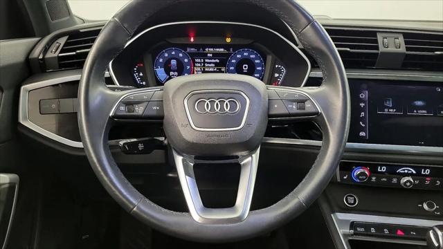 2022 Audi Q3 Premium 40 TFSI quattro Tiptronic