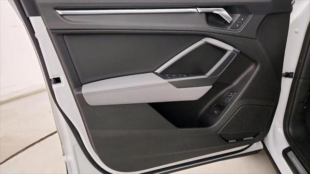 2022 Audi Q3 Premium Plus 45 TFSI S line quattro Tiptronic