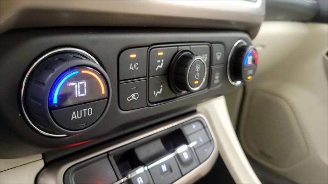 2022 GMC Acadia AWD Denali