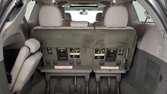 2017 Toyota Sienna XLE 8 Passenger
