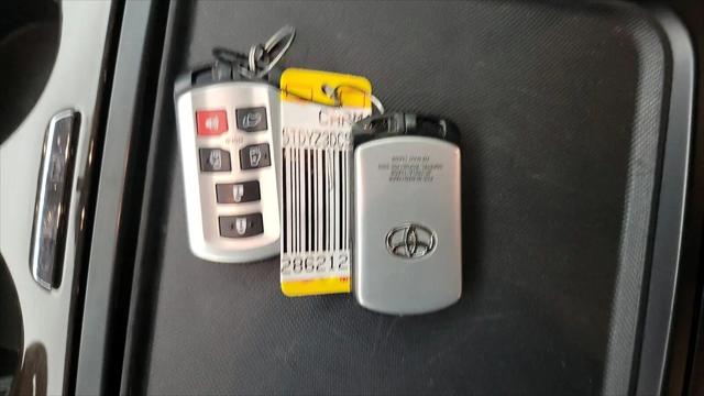 2017 Toyota Sienna XLE 8 Passenger