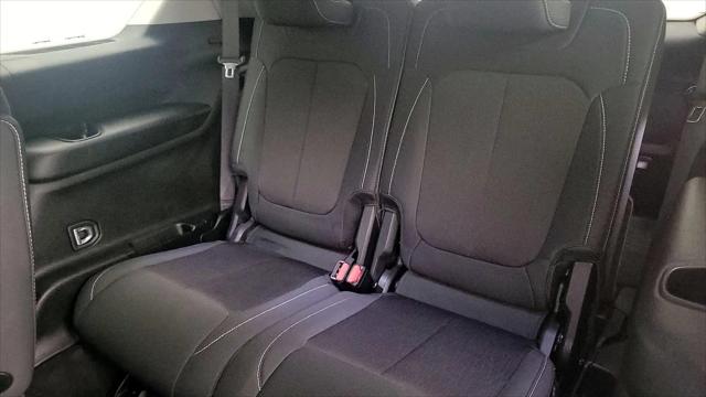2023 Jeep Grand Cherokee L Laredo 4x4