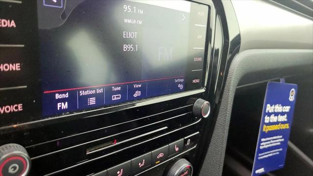 2022 Volkswagen Passat 2.0T SE