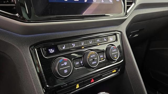 2021 Volkswagen Atlas Cross Sport 2.0T SEL