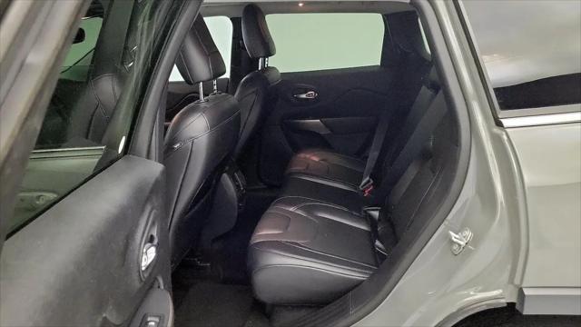 2019 Jeep Cherokee Limited FWD