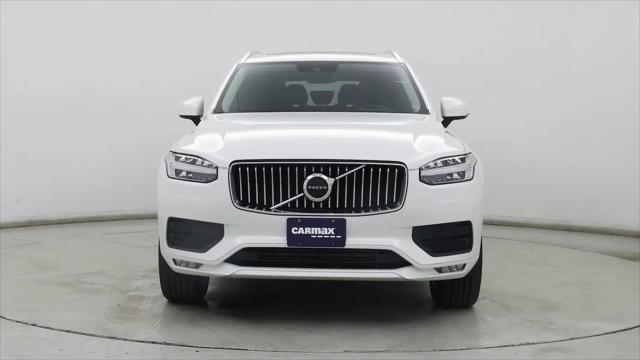 2022 Volvo XC90 T5 Momentum 7 Passenger