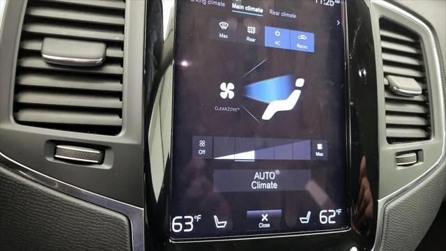 2022 Volvo XC90 T5 Momentum 7 Passenger
