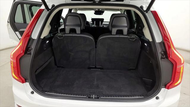 2022 Volvo XC90 T5 Momentum 7 Passenger
