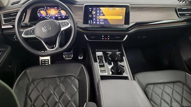 2024 Volkswagen Atlas 2.0T SEL Premium R-Line