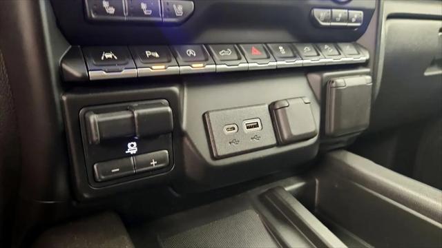 2020 GMC Sierra 1500 4WD Crew Cab Standard Box Denali