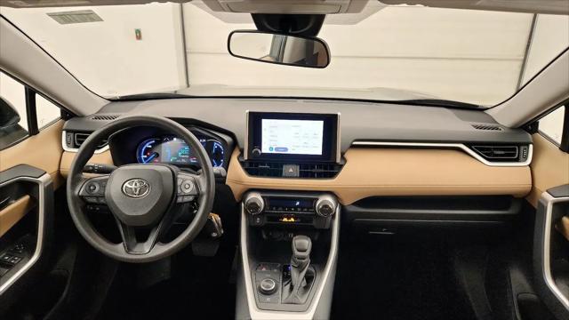2023 Toyota RAV4 Hybrid LE