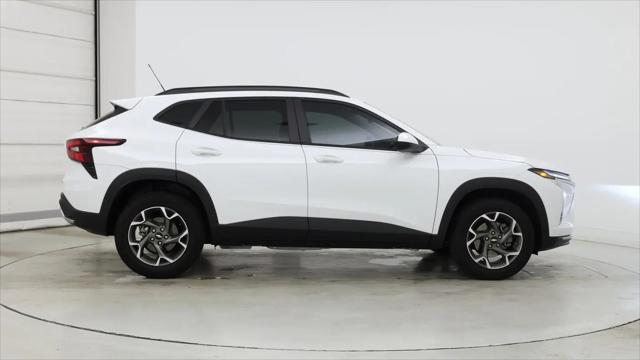 2025 Chevrolet Trax FWD LT