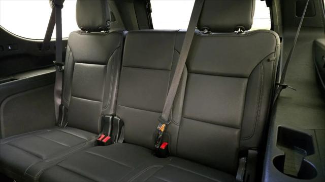 2023 Chevrolet Suburban 2WD LT