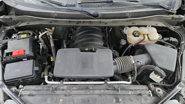 2023 Chevrolet Suburban 2WD LT