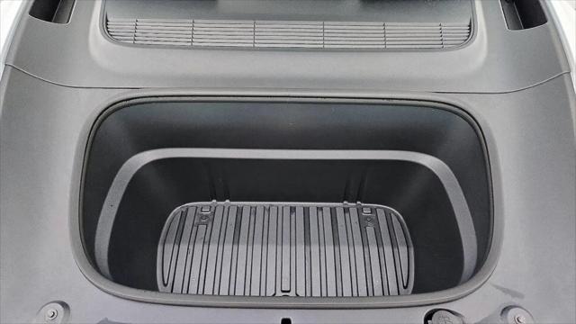 2026 Tesla Model Y Premium Rear-Wheel Drive