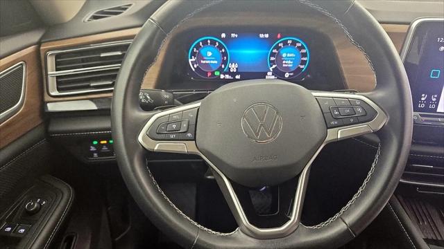 2025 Volkswagen Atlas 2.0T SE w/Technology