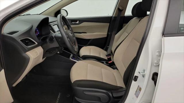 2022 Hyundai Accent SE