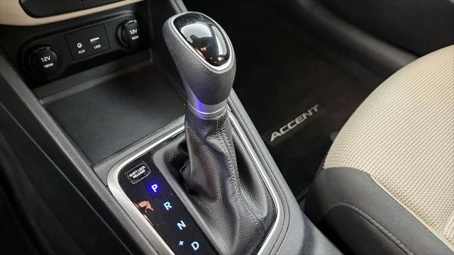 2022 Hyundai Accent SE