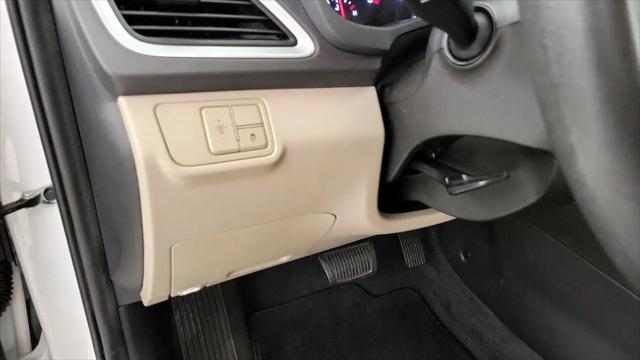 2022 Hyundai Accent SE