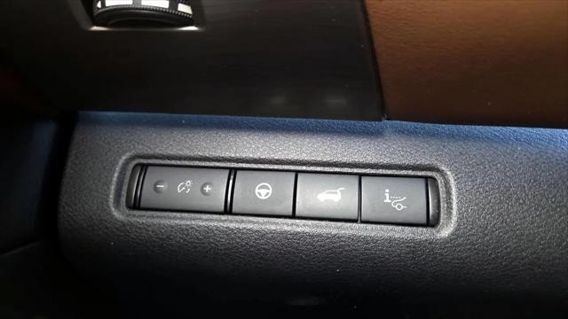 2023 Nissan Pathfinder Platinum 4WD