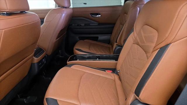 2023 Nissan Pathfinder Platinum 4WD