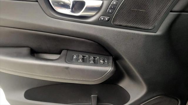 2022 Volvo XC60 B5 Inscription