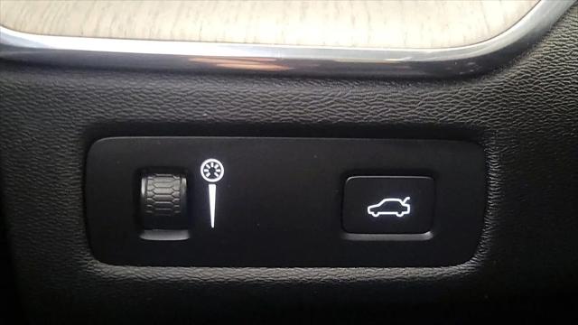 2022 Volvo XC60 B5 Inscription