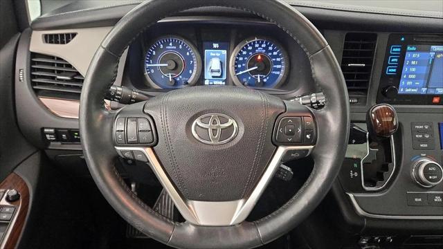2016 Toyota Sienna XLE Premium 8 Passenger