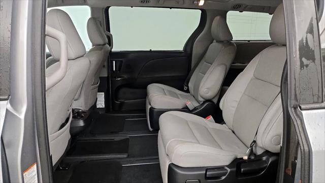 2016 Toyota Sienna XLE Premium 8 Passenger