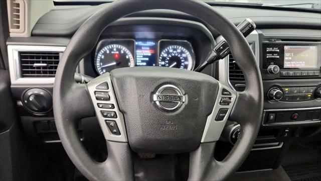 2017 Nissan Titan SV