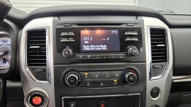 2017 Nissan Titan SV