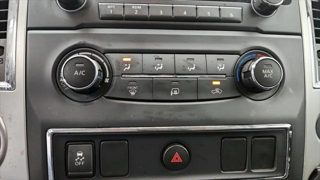 2017 Nissan Titan SV