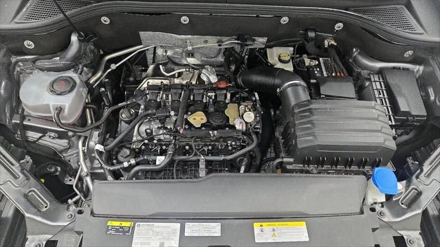 2024 Volkswagen Atlas Cross Sport 2.0T SEL R-Line
