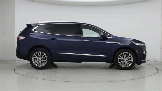 2023 Buick Enclave Essence AWD