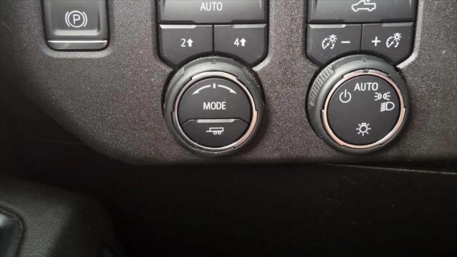 2023 Chevrolet Silverado 1500 4WD Crew Cab Short Bed LT with 2FL