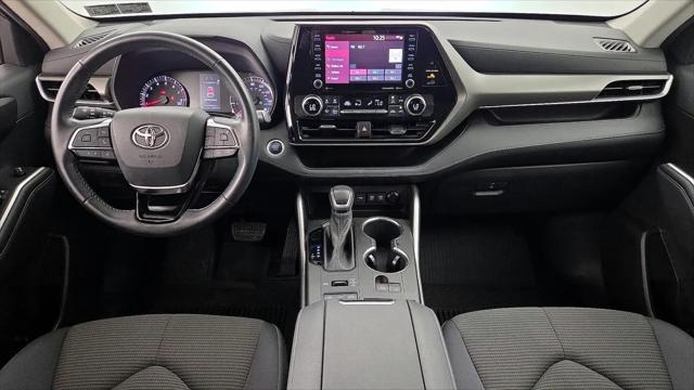 2021 Toyota Highlander LE