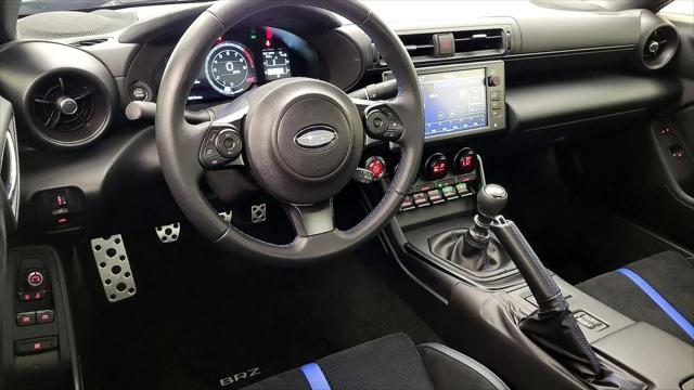 2025 Subaru BRZ tS