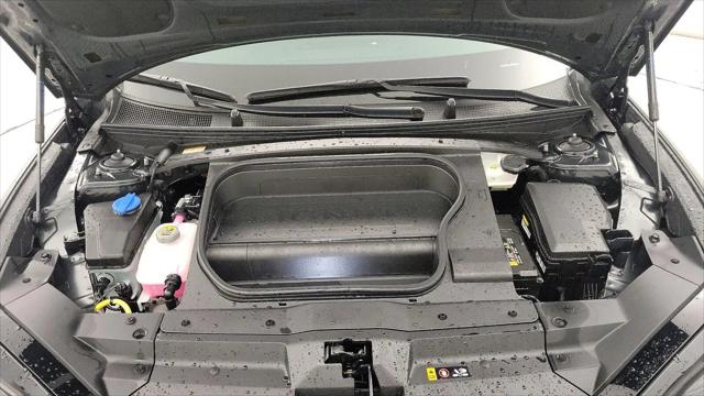 2024 Hyundai IONIQ 6 SE Standard Range