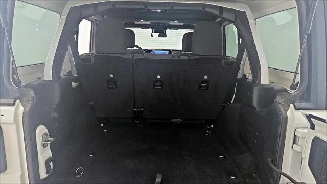 2025 Jeep Wrangler 4-Door Summit 4x4