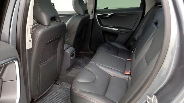 2017 Volvo XC60 T6 Dynamic
