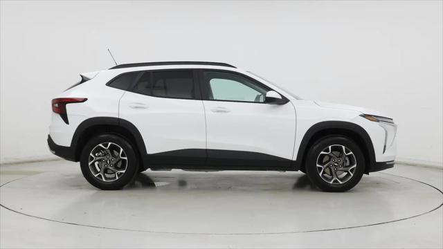 2025 Chevrolet Trax FWD LT